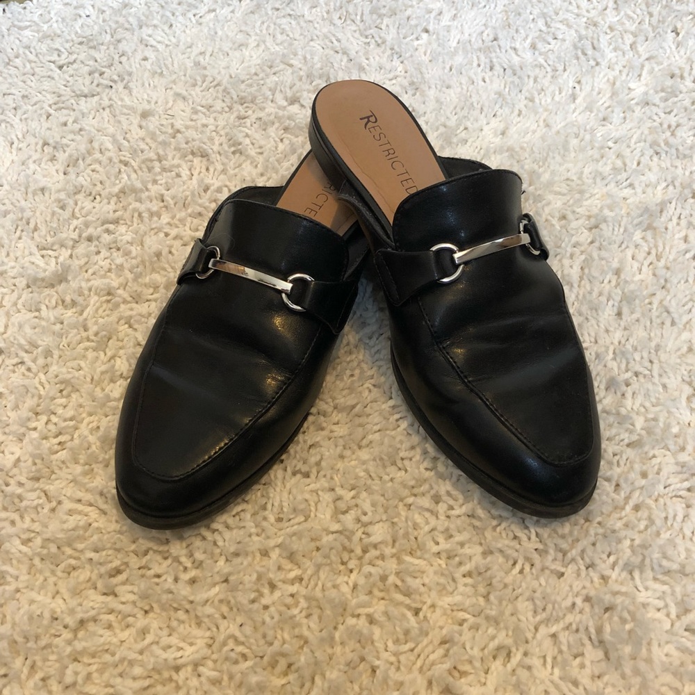 TJmaxx Slides: Gucci Knockoff